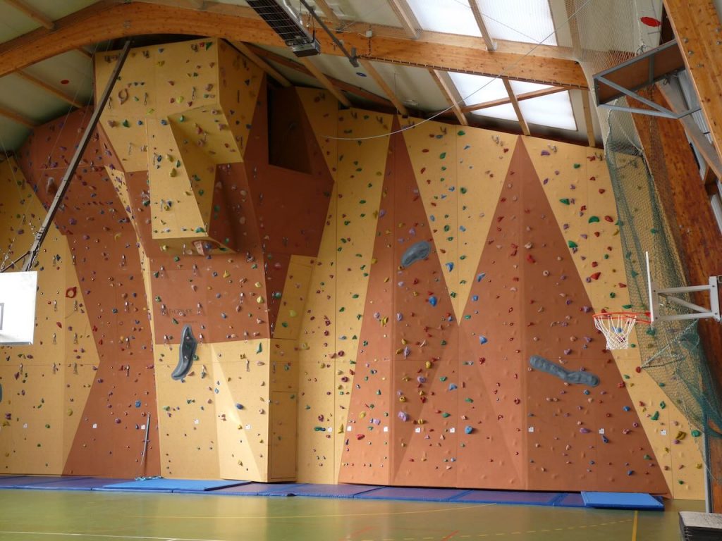 mur escalade bourg achard